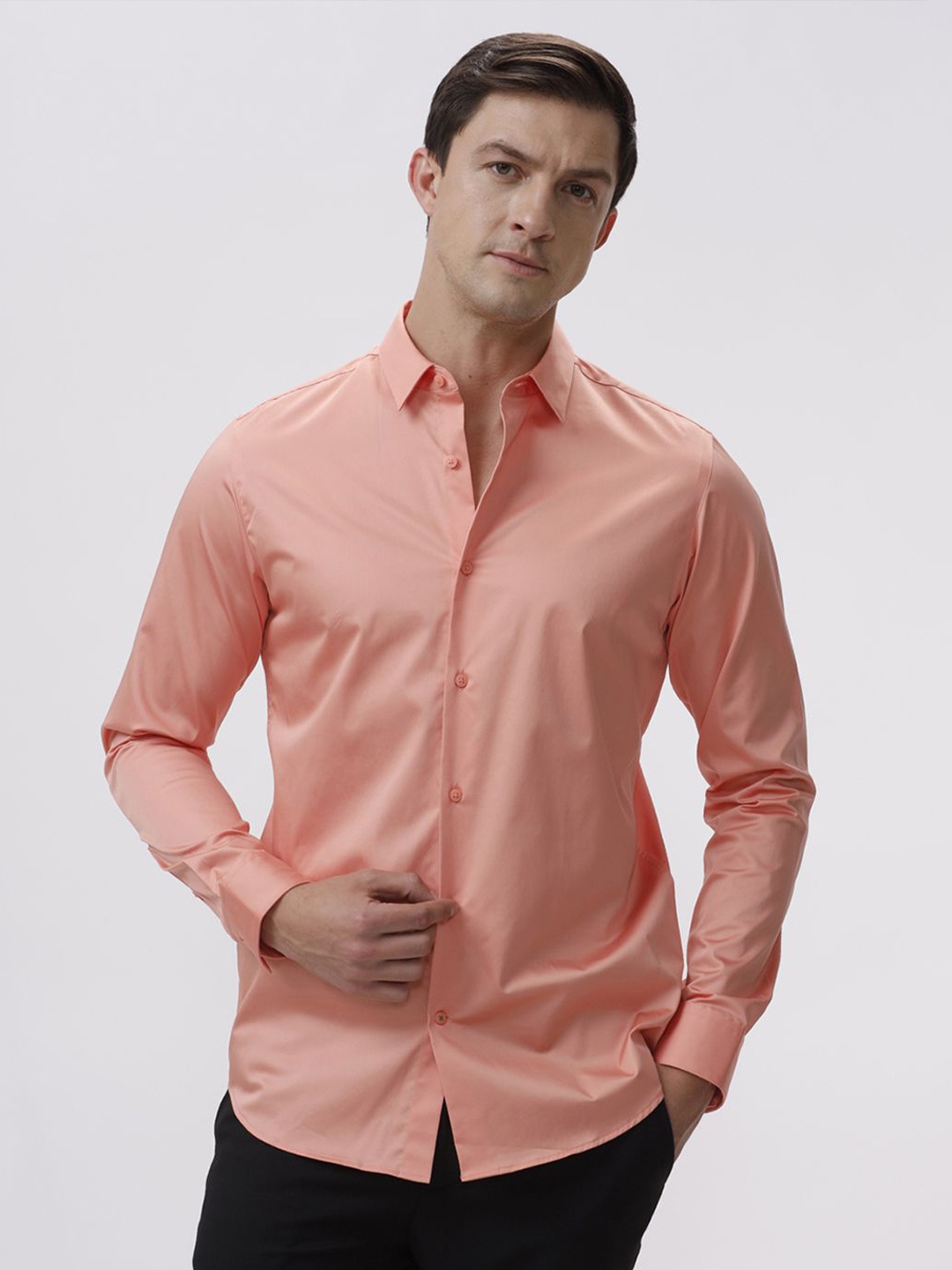 

The Collection Men Classic Slim Fit Opaque Casual Shirt, Peach