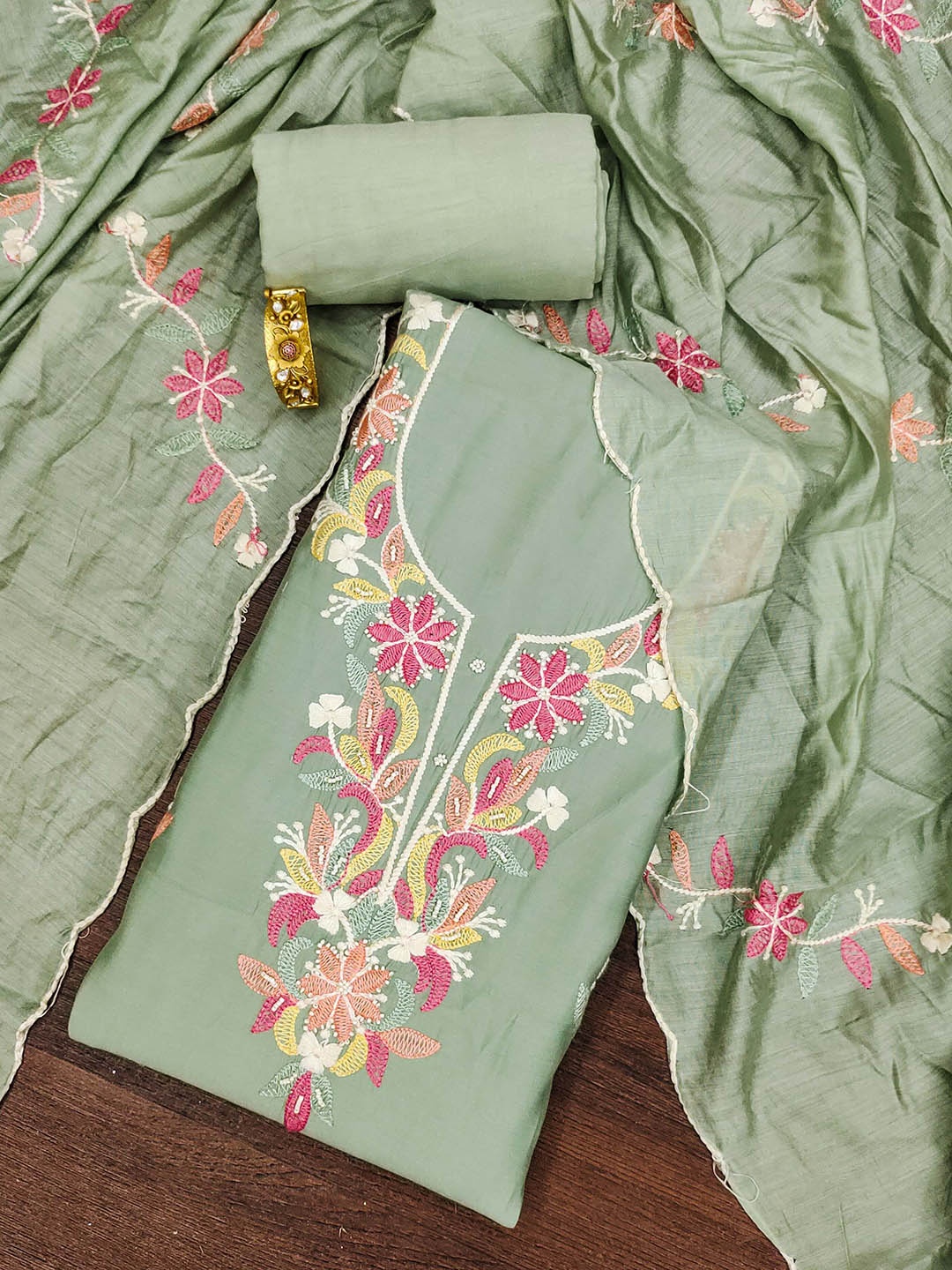 

SHADOW & SAINING Floral Embroidered Beads Work Roman Silk Unstitched Dress Material, Green