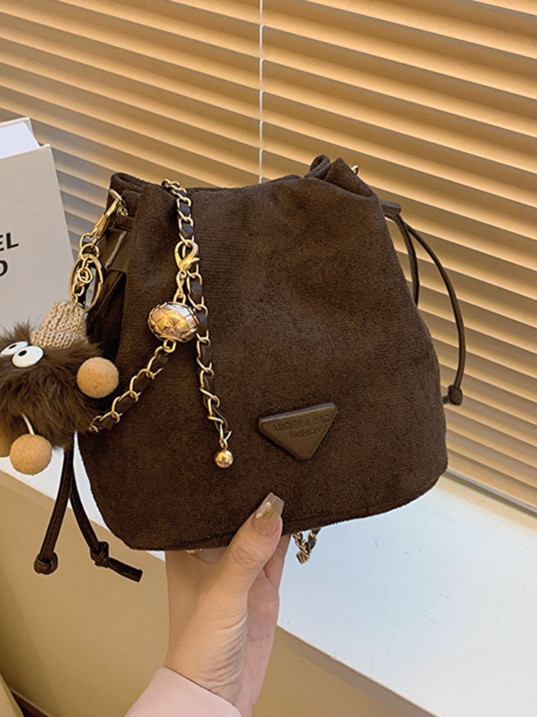 

DressBerry PU Shopper Shoulder Bag with Applique, Brown
