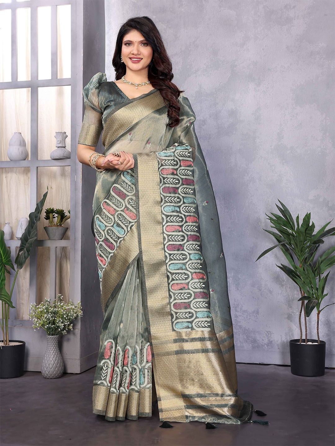 

NEGRONI Ethnic Motifs Embroidered With Woven Design Zari Border Saree, Blue