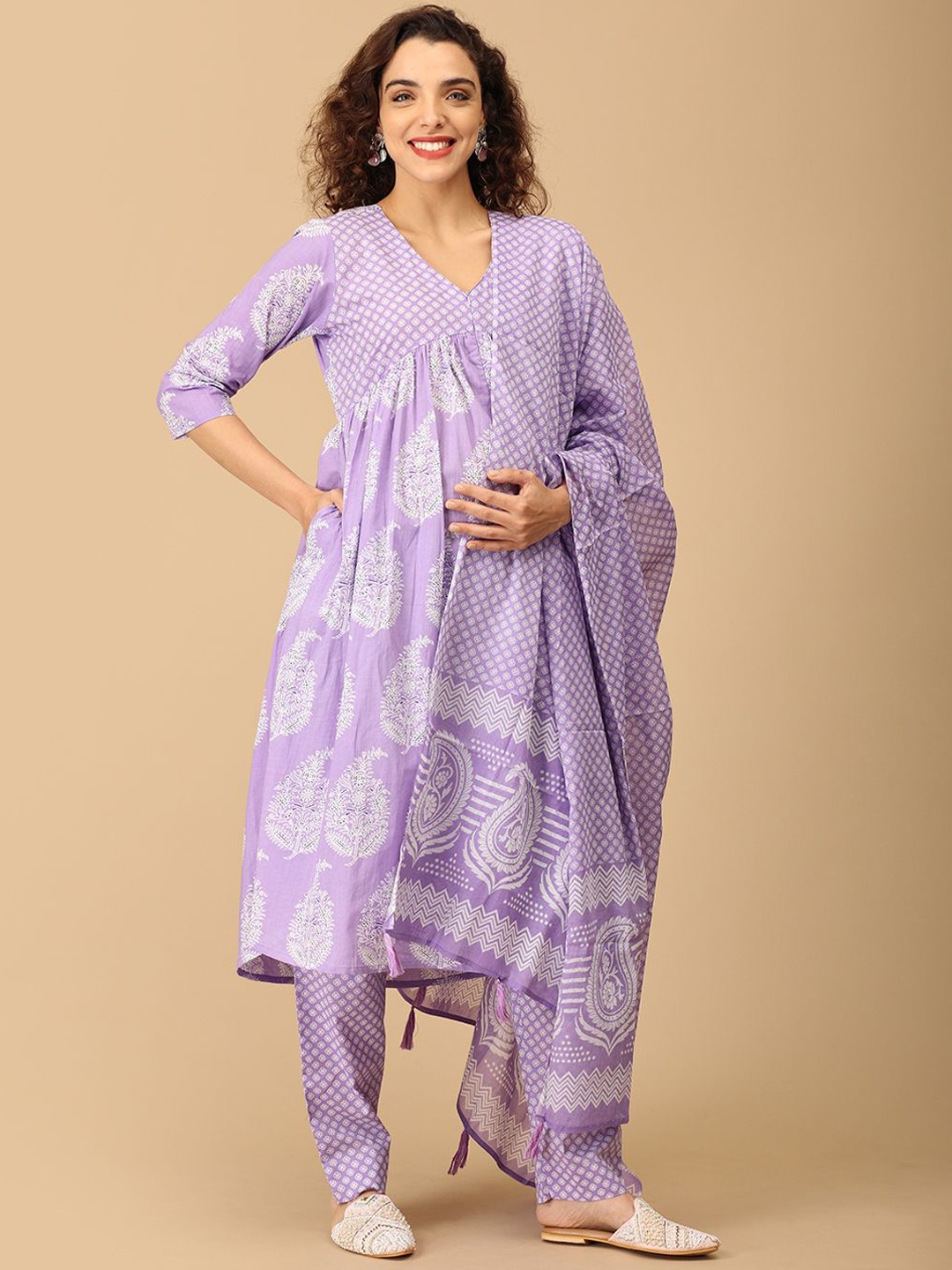 

The Mom Store Maternity Floral Printed V-Neck Pure Cotton Kurta With Trousers And Dupatta, Lavender