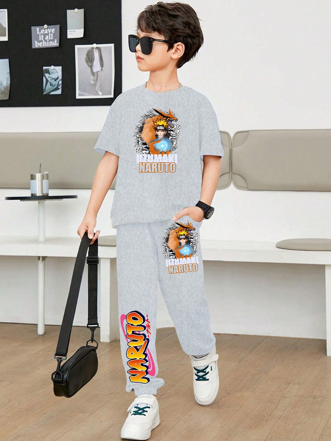 

LOCAVESTIR Boys Printed T-shirt And Joggers, Grey