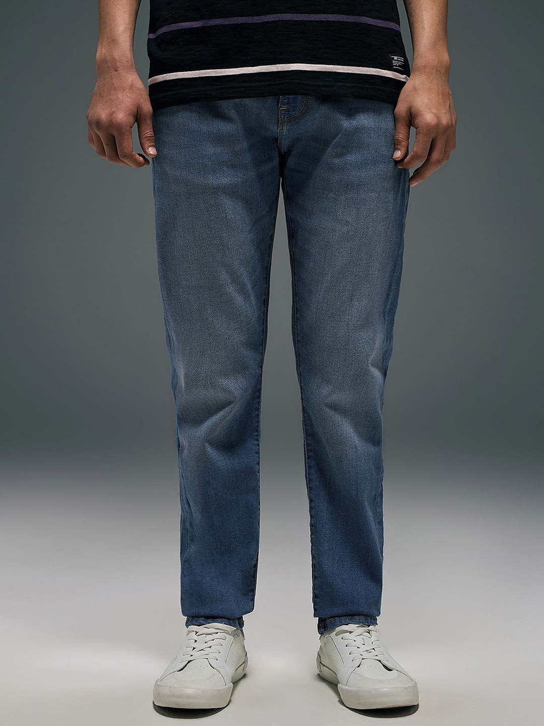 

Flying Machine Men Slim Fit Light Fade Stretchable Jeans, Blue