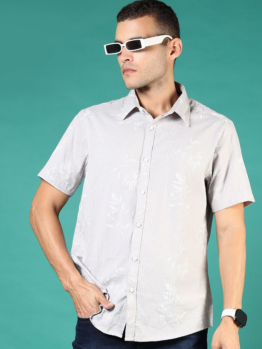 

V-Mart Men Pinstripes Opaque Printed Casual Shirt, Grey