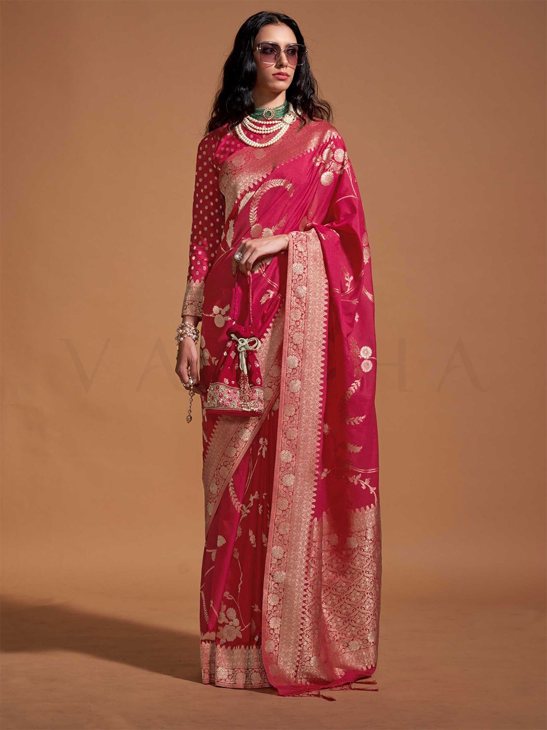 

Vardha Woven Design Zari Pure Georgette Banarasi Saree, Red