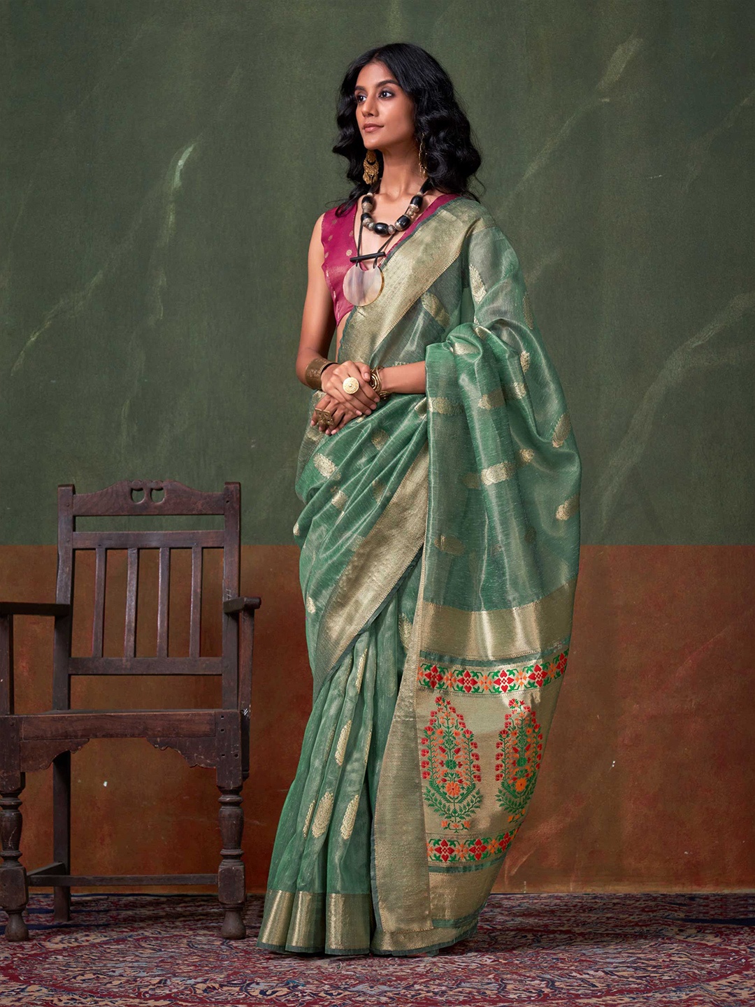 

Vardha Woven Design Zari Tussar Saree, Green