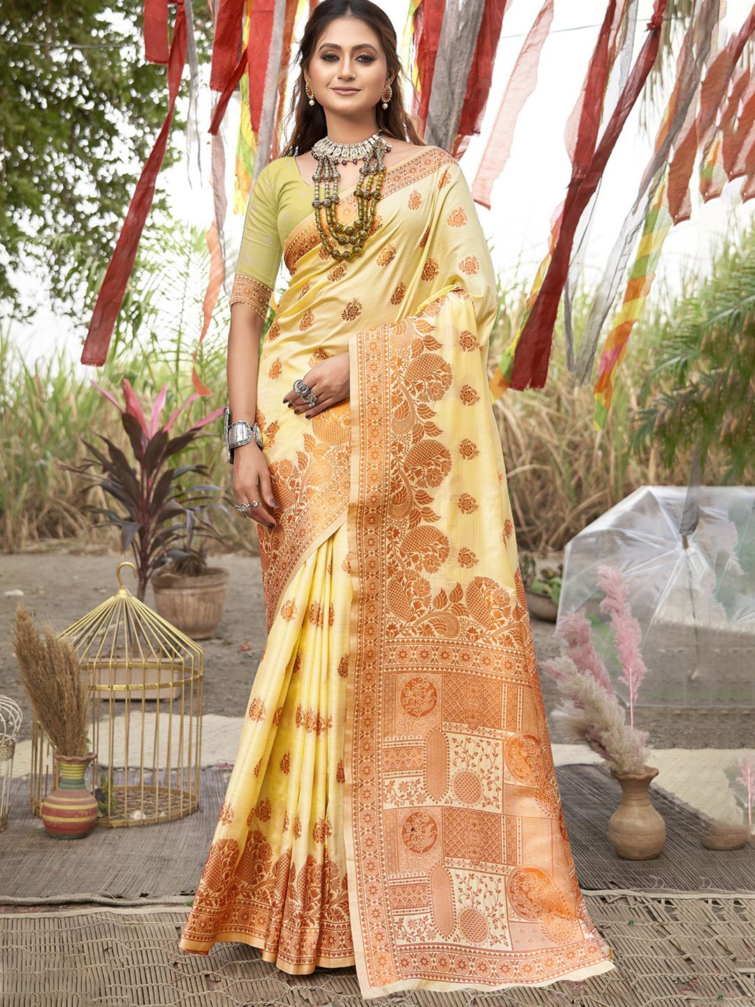 

SANGAM PRINTS Woven Design Tussar Saree, Yellow