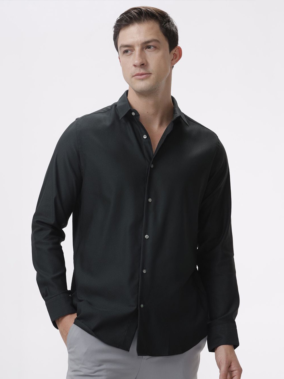 

The Collection Men Classic Slim Fit Opaque Casual Shirt, Green