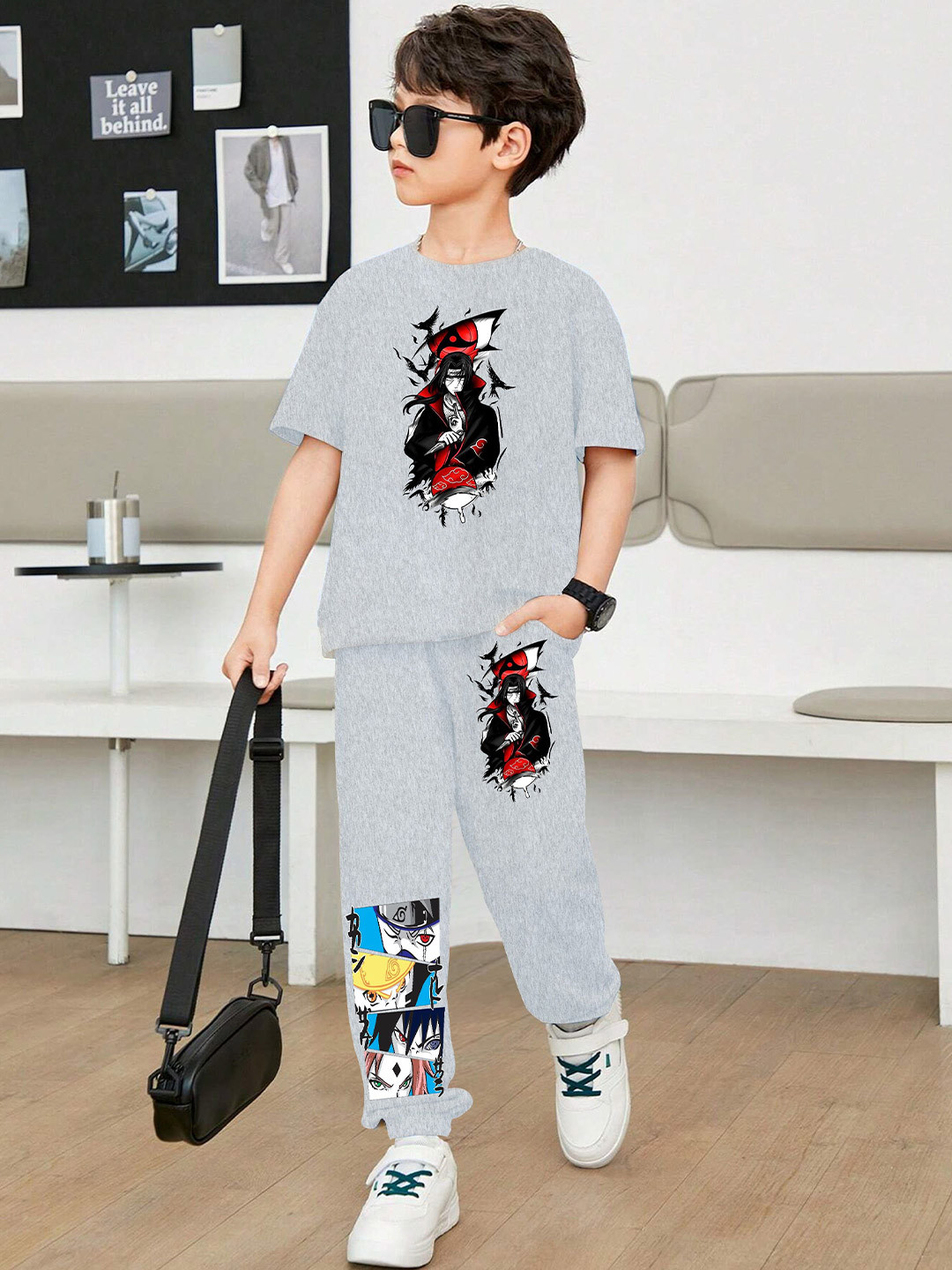 

LOCAVESTIR Boys Printed T-shirt And Joggers, Grey