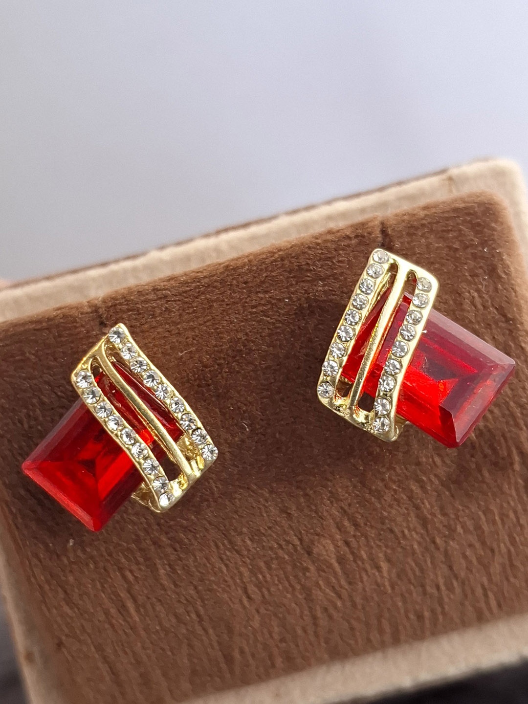 

Zhouse Gold-Plated Crystals Studded Square Studs, Red