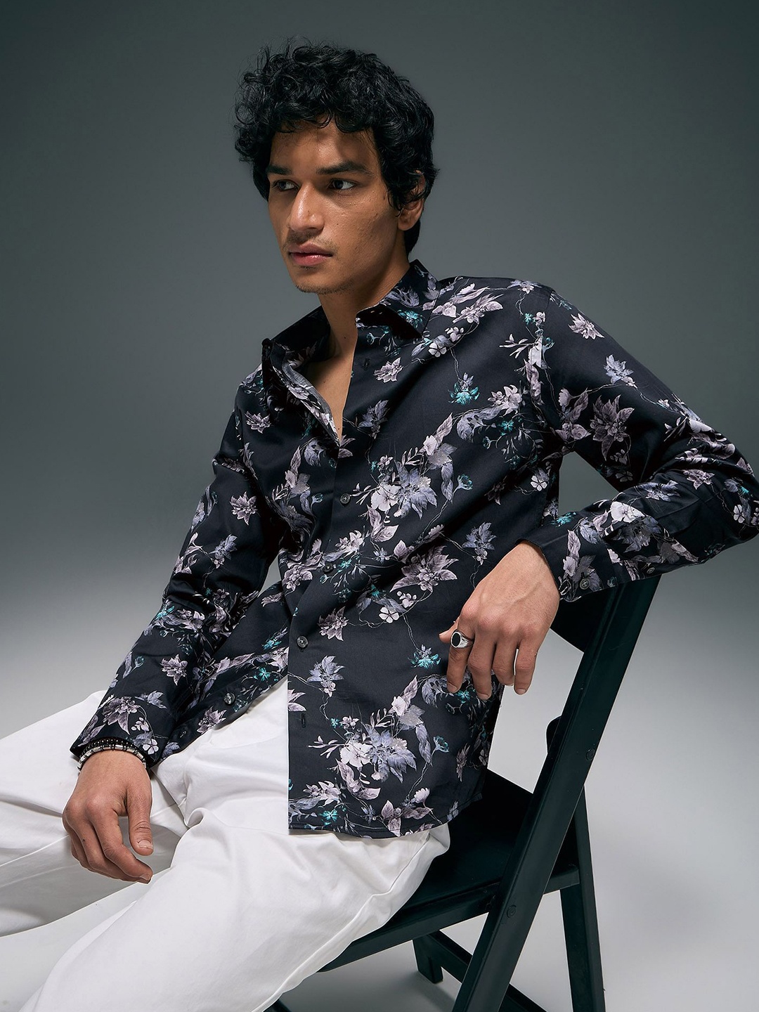 

Flying Machine Men Slim Fit Floral Opaque Printed Casual Shirt, Black