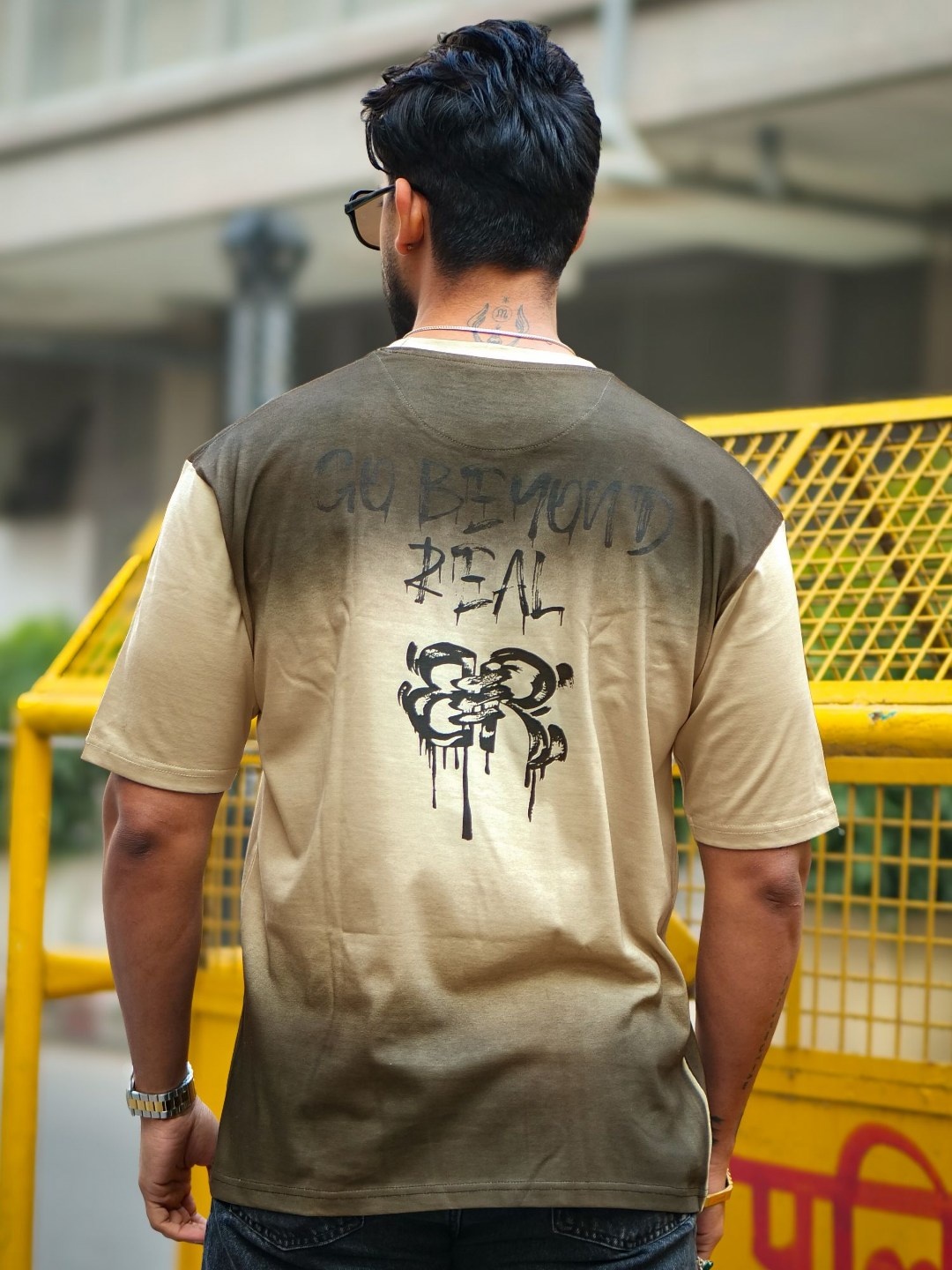 

Maniac Men Printed Pockets T-shirt, Beige