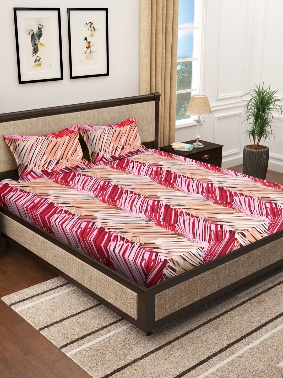 

Myntra Elegant Homes Red Abstract Printed 300 TC Fitted King Bedsheet Set 2.7 m X 2.7 m