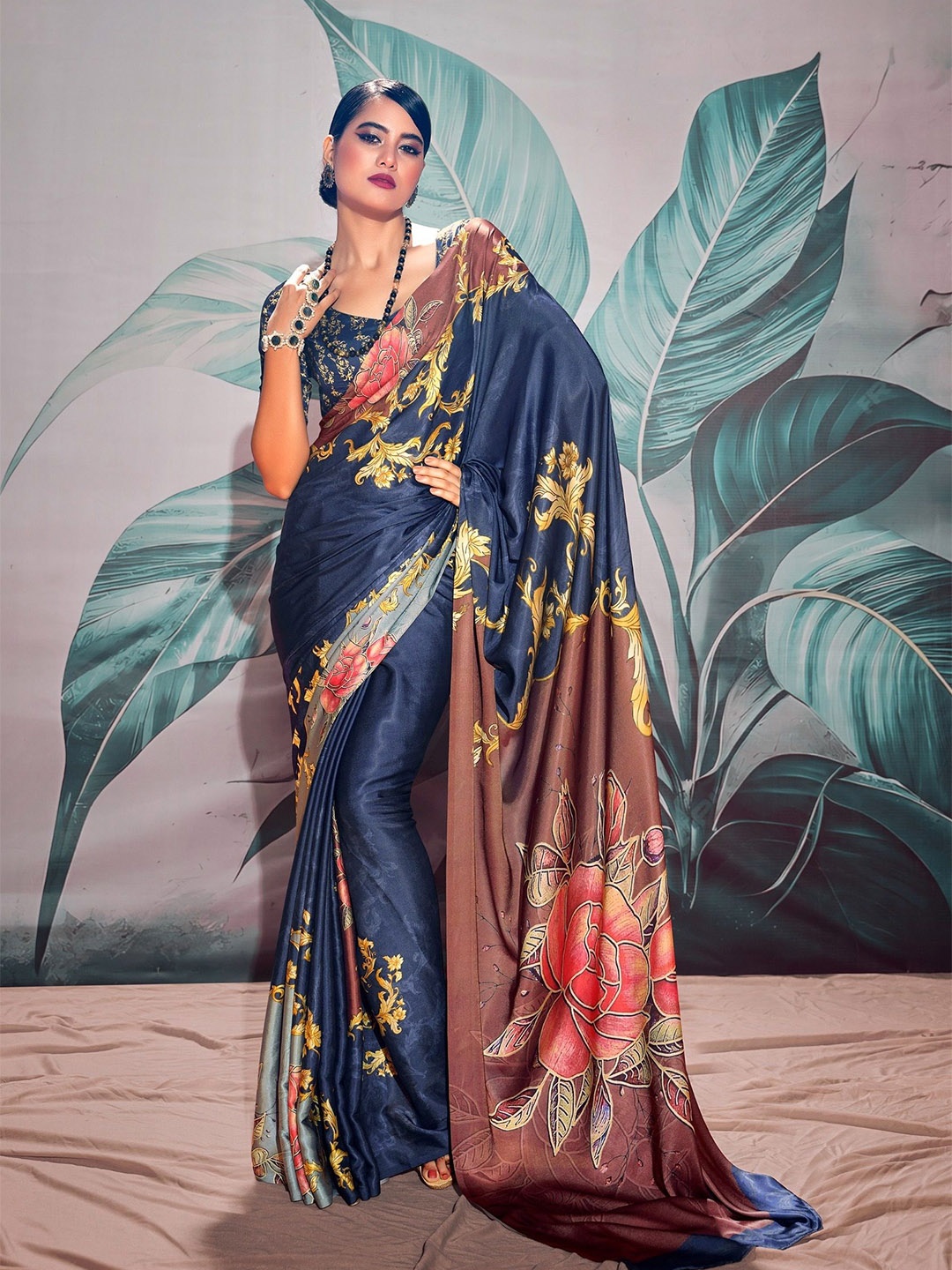 

MAHALASA Floral Printed Saree, Blue