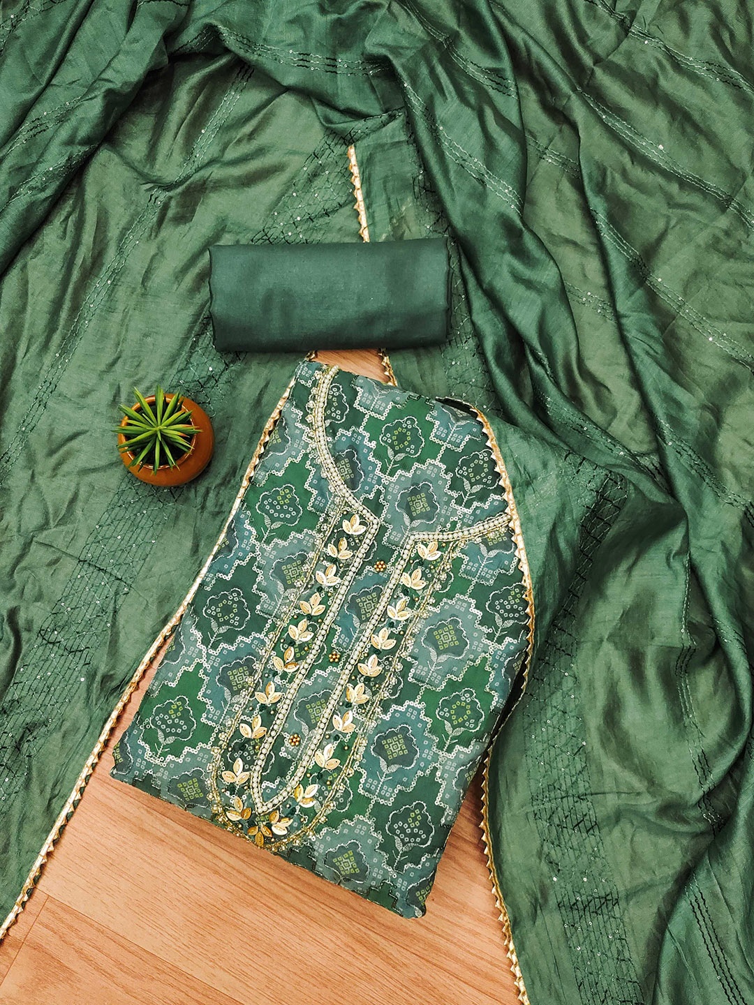 

SHADOW & SAINING Bandhani Printed Beaded Organza Unstitched Dress Material, Green
