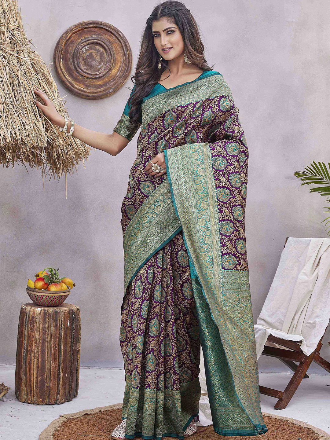 

Sangria Kanjeevaram Woven Design Saree With Blouse Piece, Purple