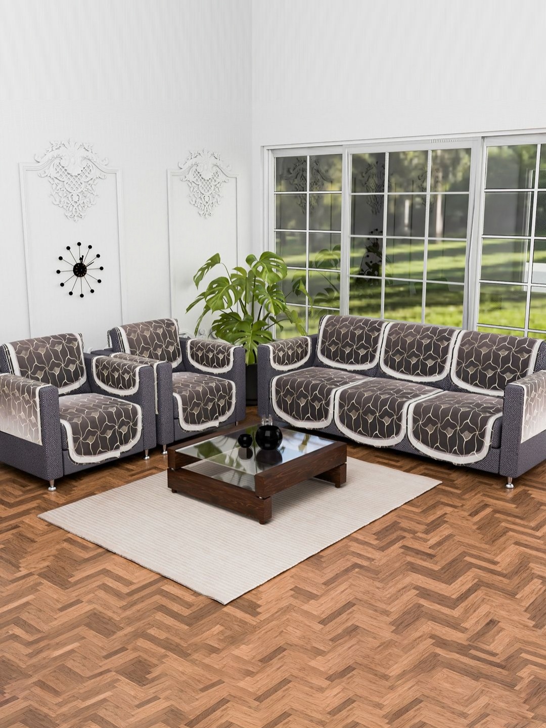 

Aura Arabica Brown & Gold-Toned 16 Pieces Geometric Printed 5 Seater Velvet Sofa Covers