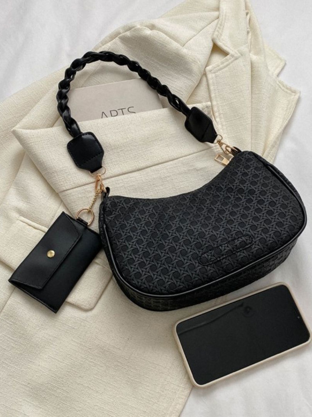 

DressBerry PU Shoulder Bag, Black