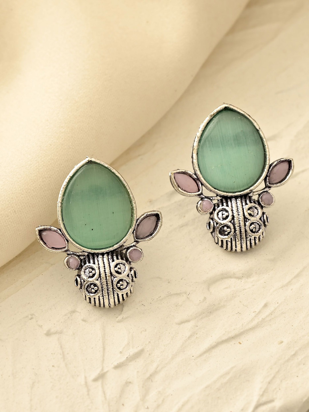 

DASTOOR Gold-Plated Artificial Stones Studded Contemporary Studs, Silver