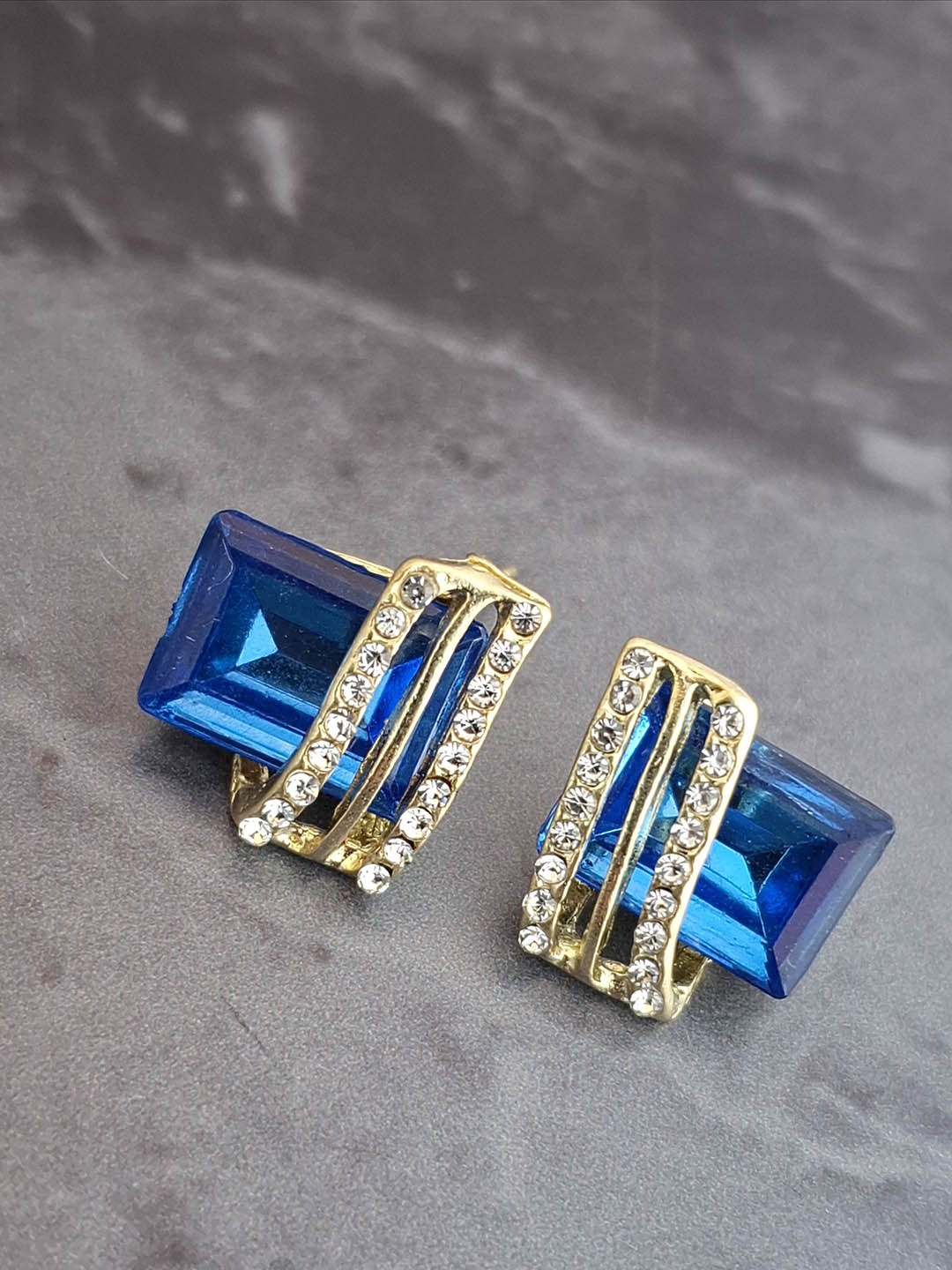 

Z HOME Gold Plated Geometric Shaped Crystals Studs Earrings, Blue