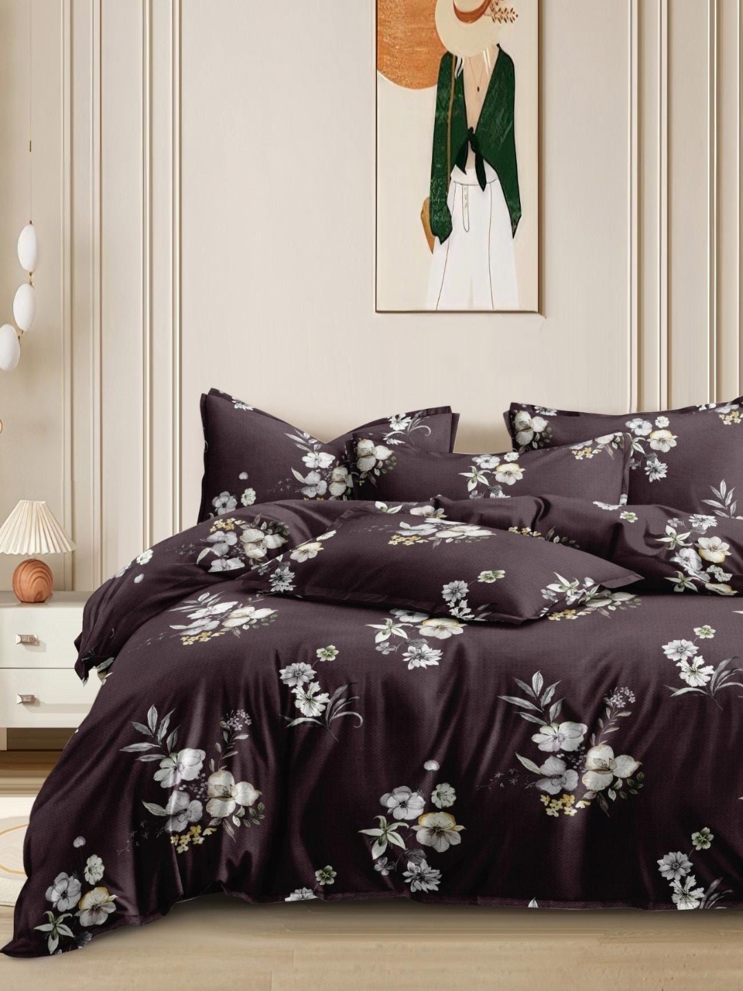 

Aura Brown & White Floral Printed Cotton 180 TC King Bedsheet Set