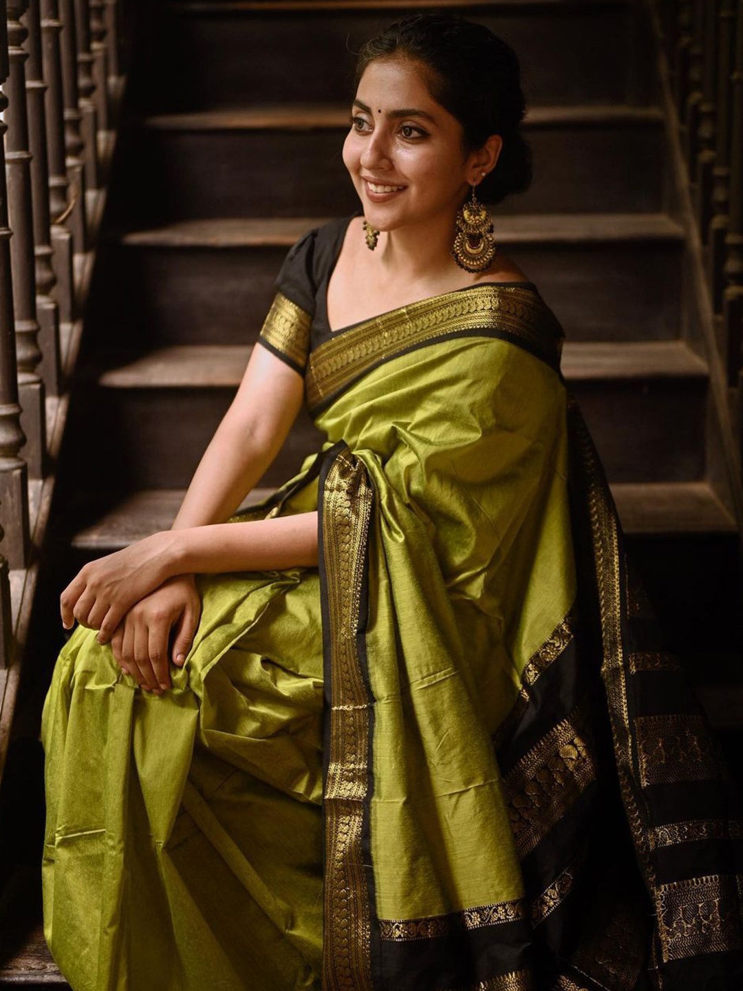 

Moda Rapido Woven Design Zari Saree, Green