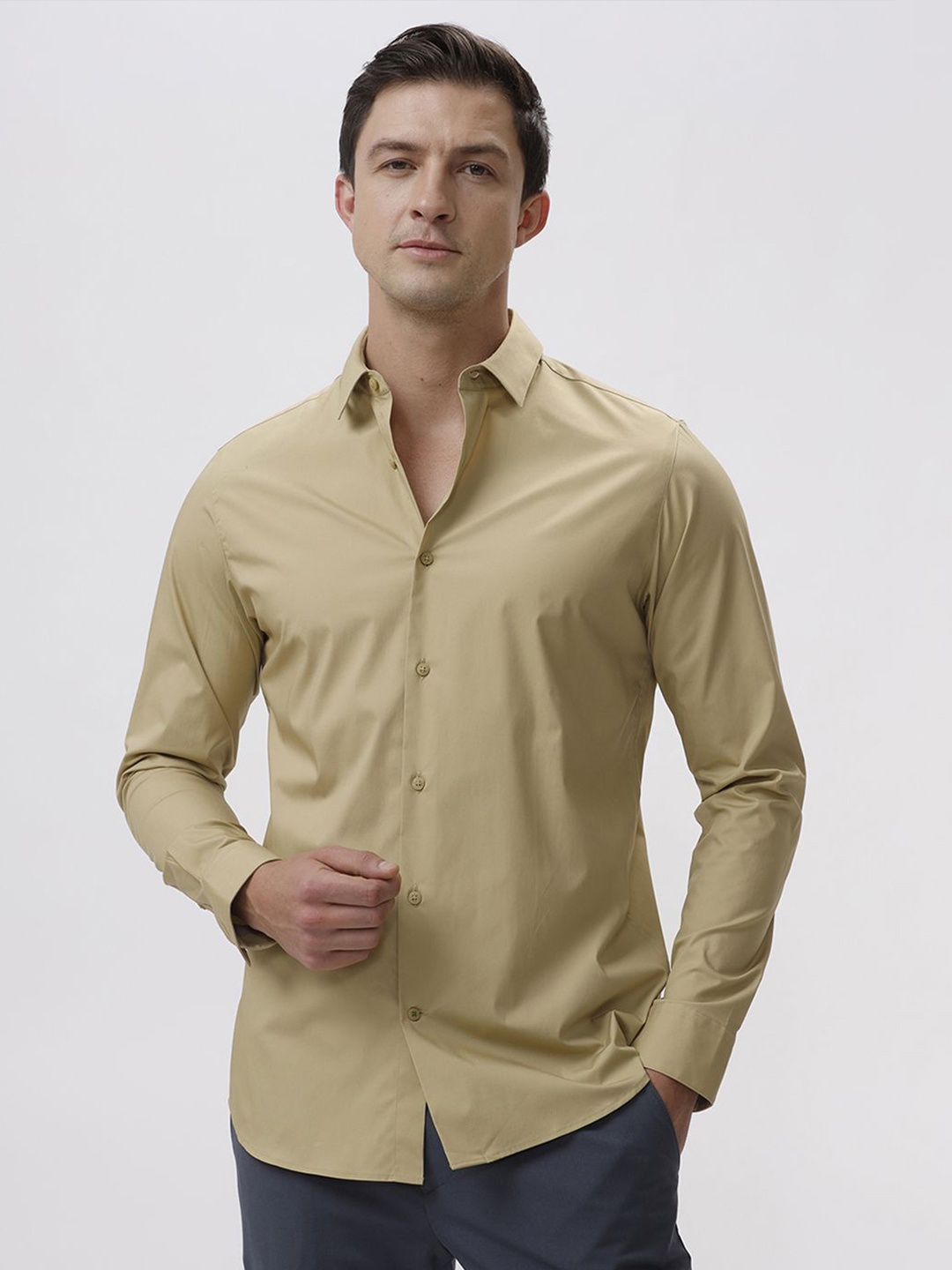 

The Collection Men Classic Slim Fit Opaque Casual Shirt, Beige