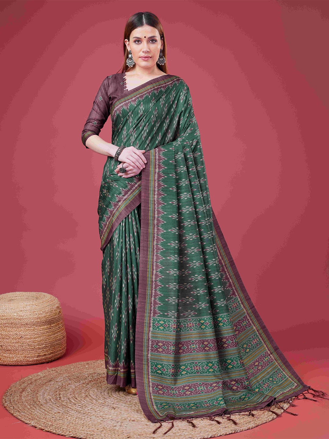 

DIVASTRI Ethnic Motifs Printed Saree, Green