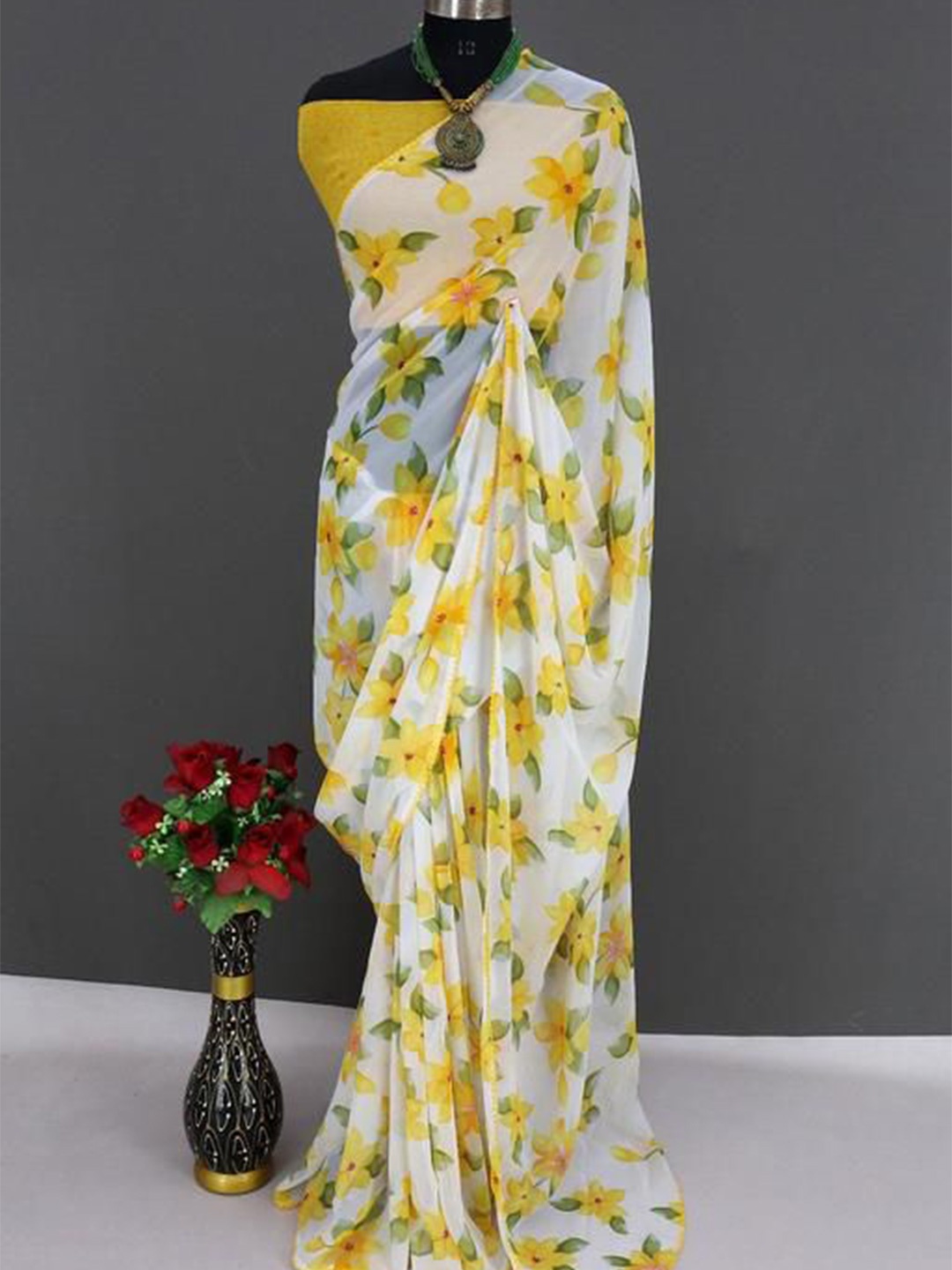 

APNISHA Floral Printed Embroidered Pure Georgette Saree, White