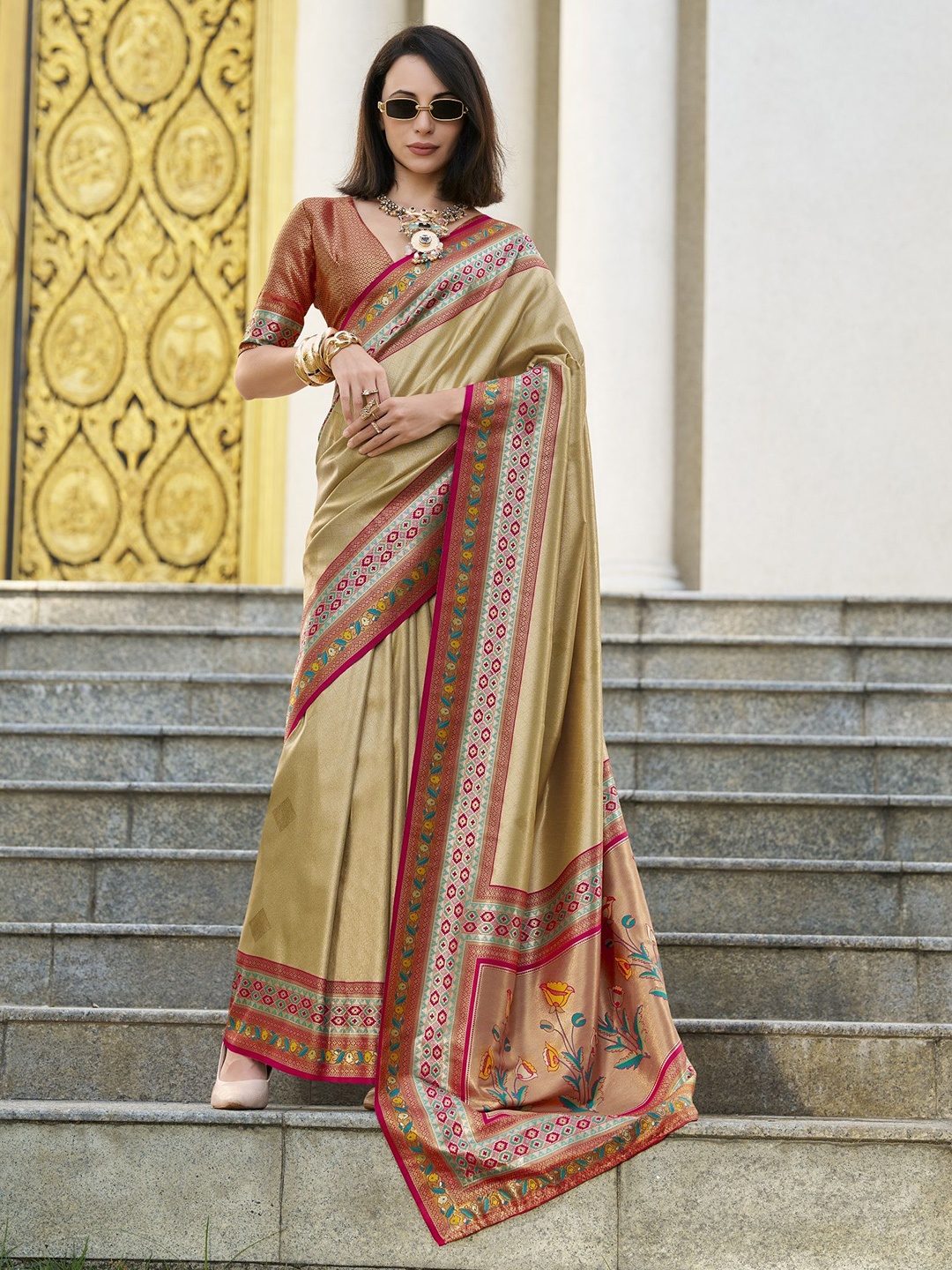 

MAHALASA Woven Design Zari Pure Silk Handloom Banarasi Saree, Beige
