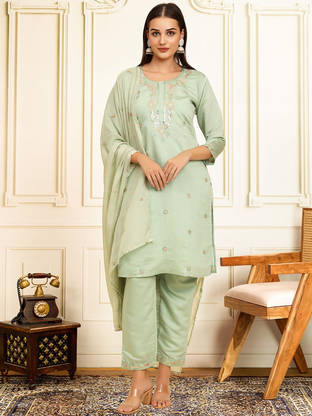 

House of Pataudi Floral Embroidered Straight Kurta With Trousers & Dupatta, Olive