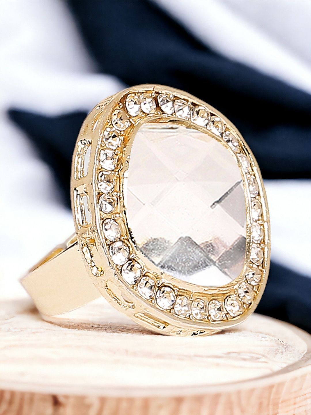 

Anouk Kundan-Studded Adjustable Finger Ring, Gold