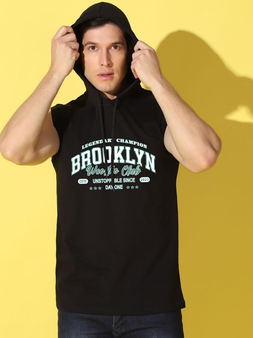 

WOOSTRO Printed Hooded T-Shirt, Black