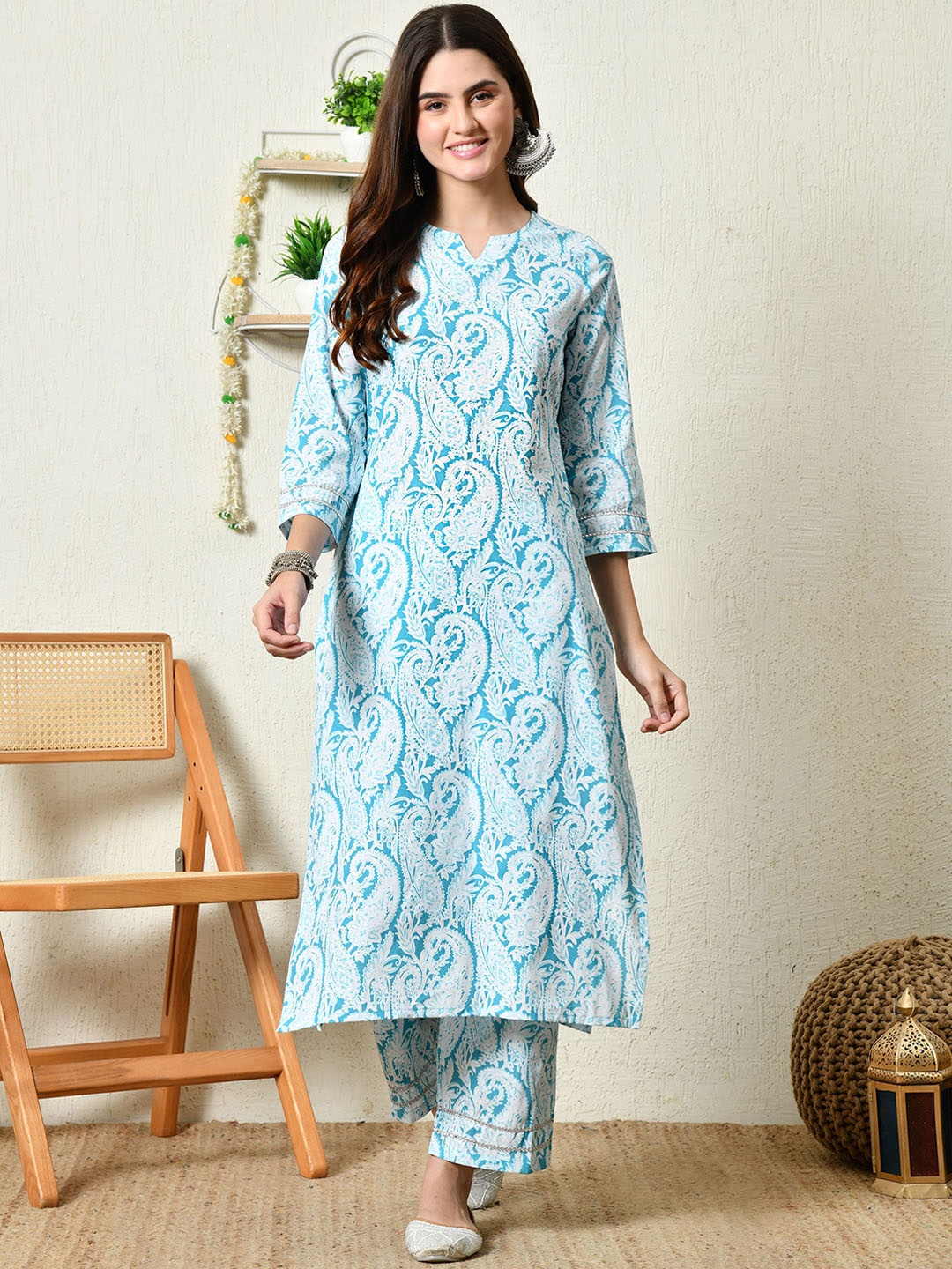 

Bhuja Women Paisley Printed Regular Pure Cotton Kurta with Trousers, Blue