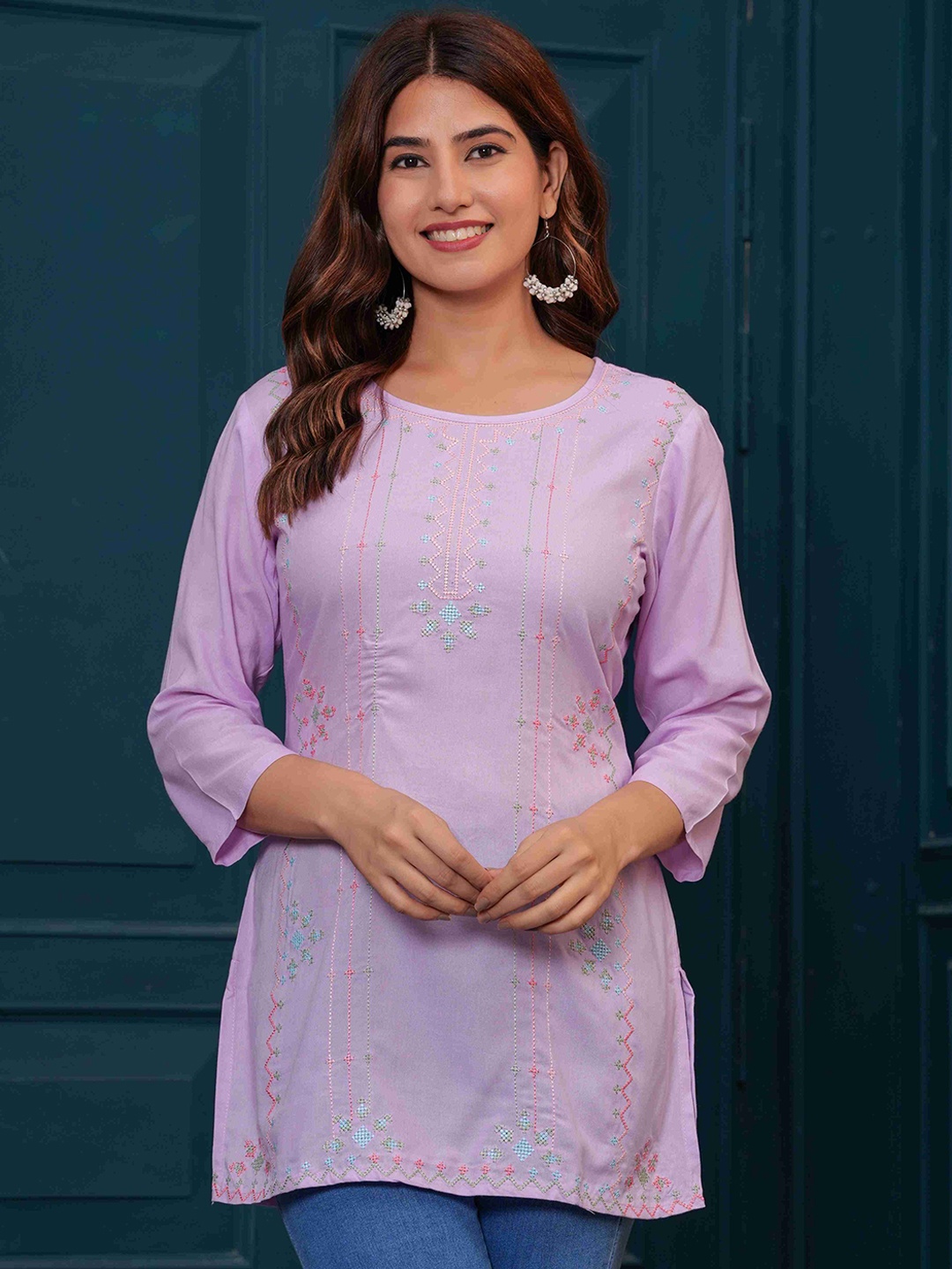 

ALEXEY JAY Gometric Embroidered Straight Kurti, Lavender
