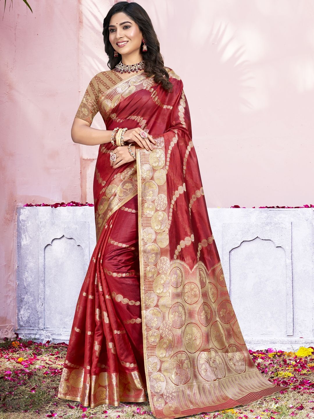

SANGAM PRINTS Woven Design Zari Tussar Saree, Red