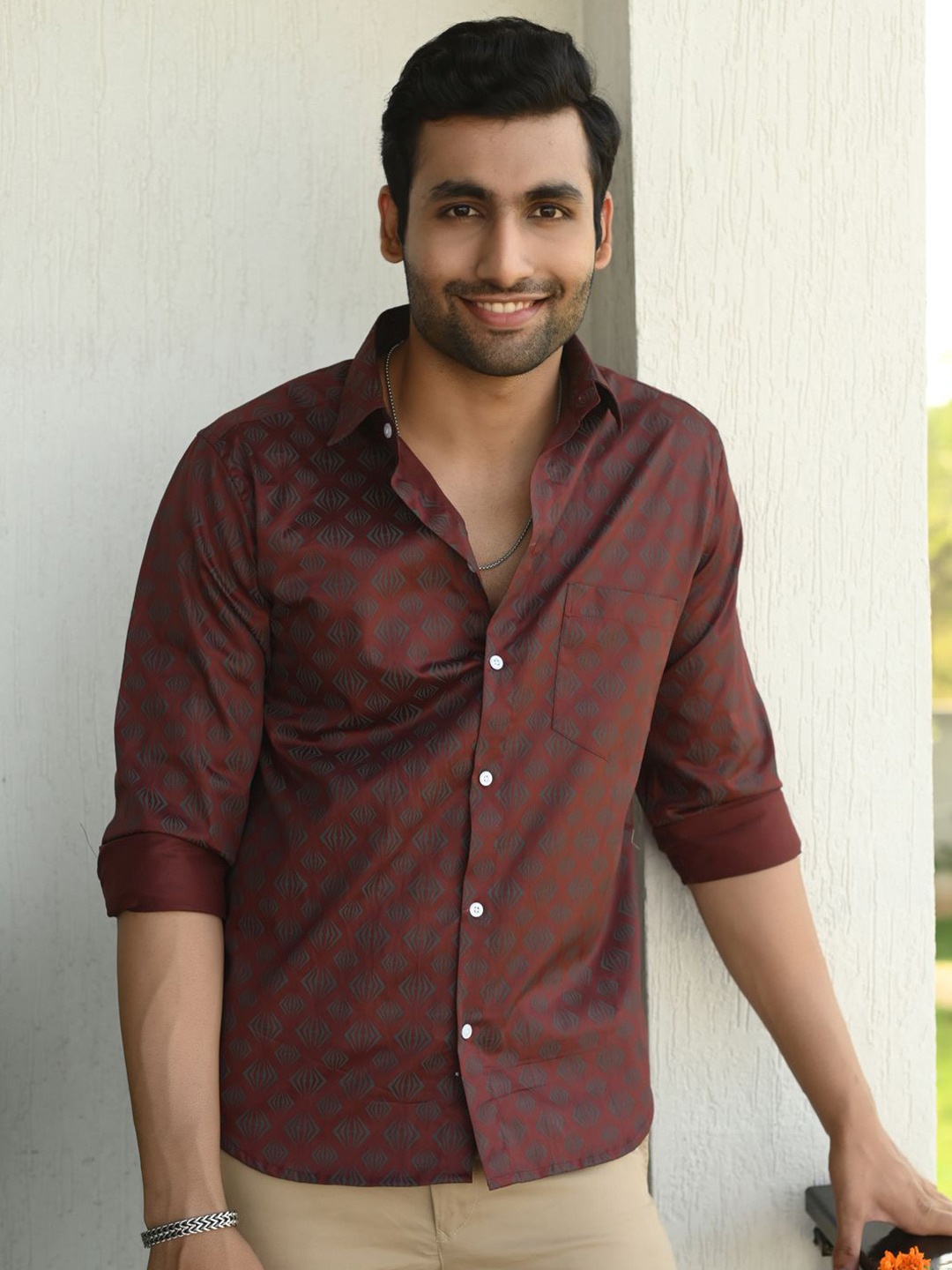 

Style Matters Men Standard Opaque Printed Semiformal Shirt, Maroon