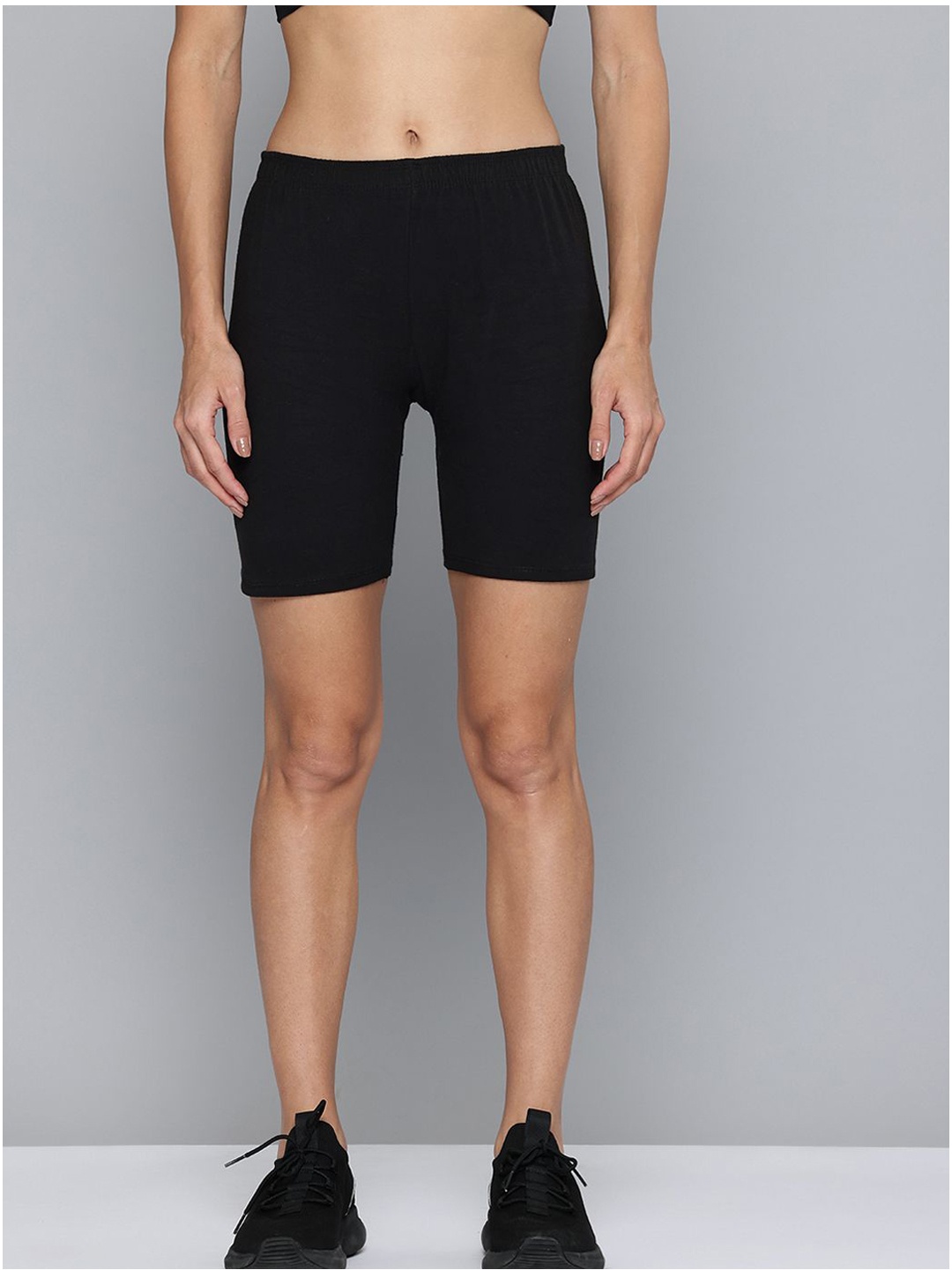 

Jinfo Women Skinny Fit Mid-Rise Sports Shorts, Black