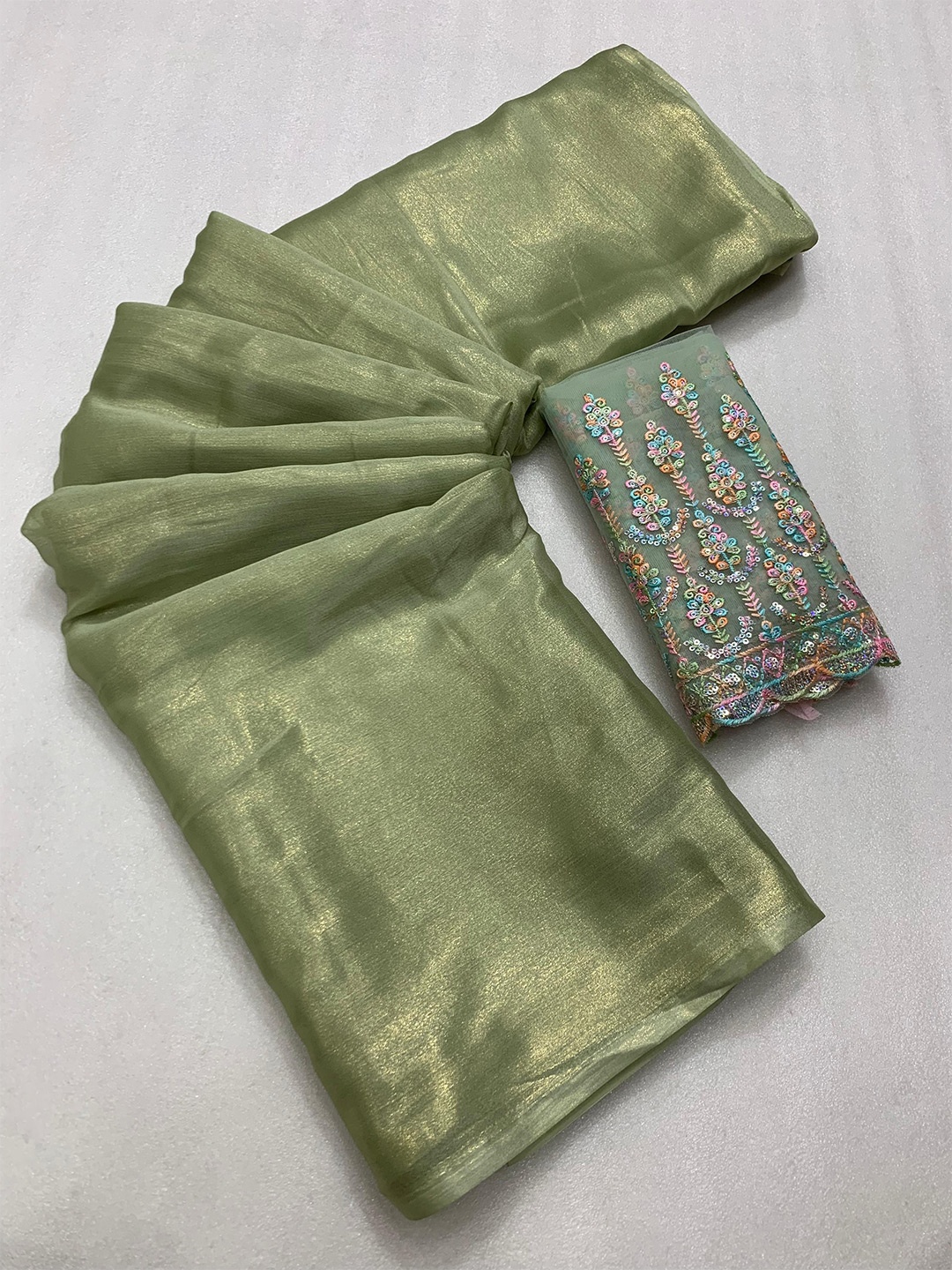 

AWRIYA Embroidered Solid Pure Chiffon Saree, Green