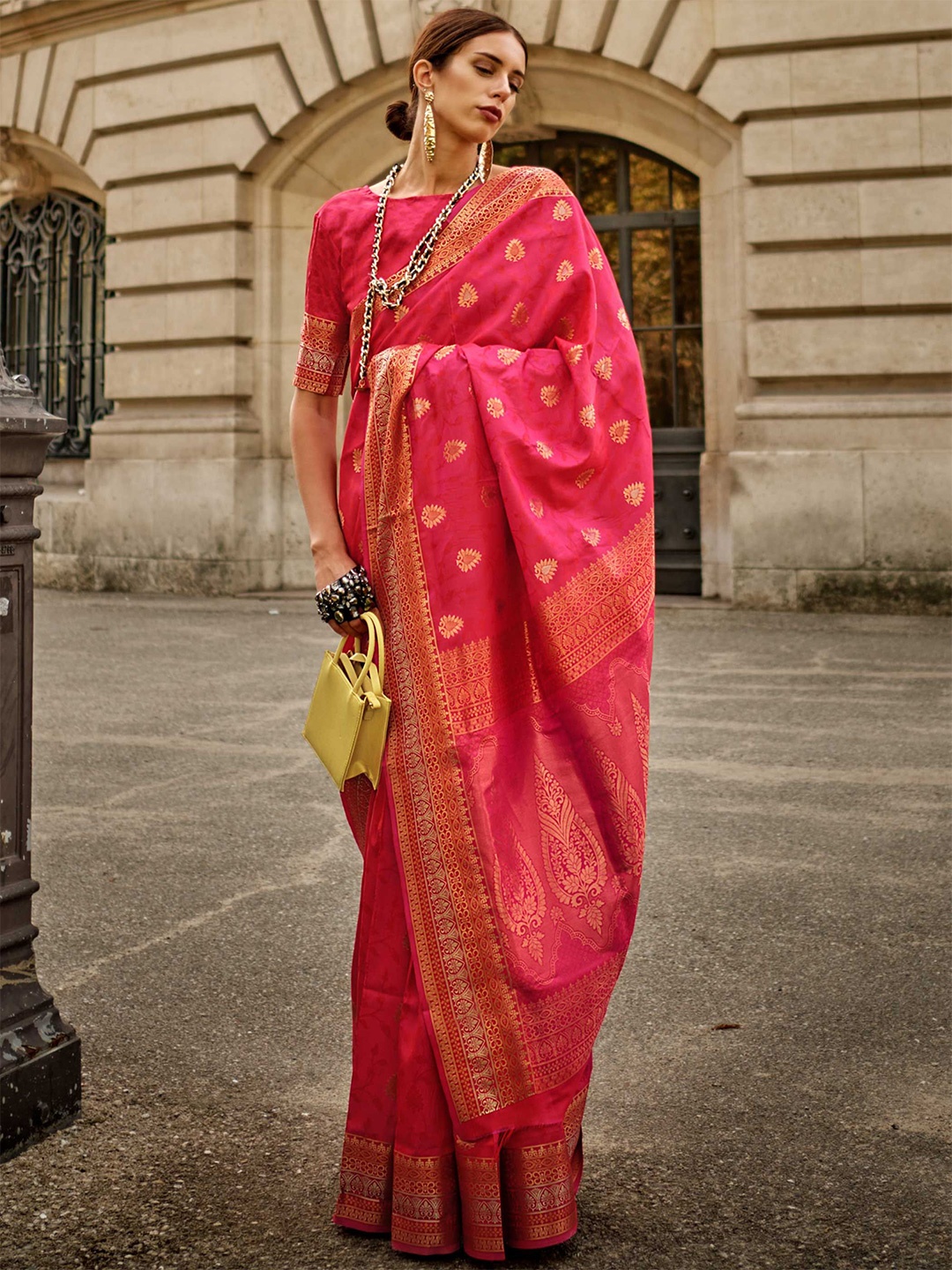 

Vardha Woven Design Zari Banarasi Saree, Pink