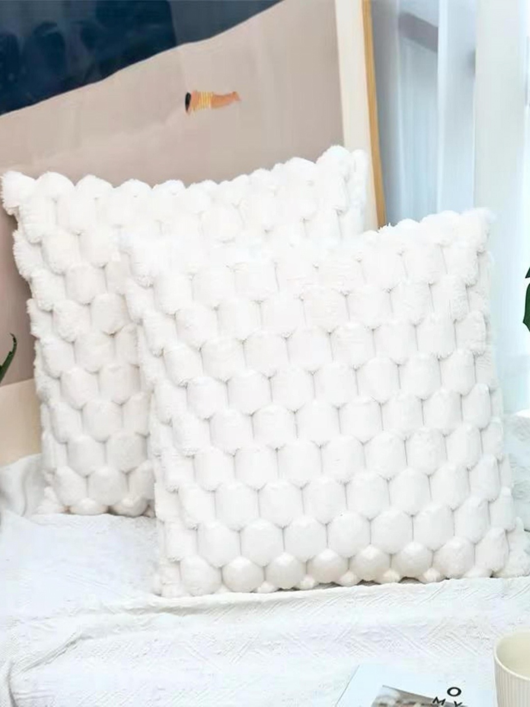 

TANLOOMS White 2 Pieces Geometric Textured Velvet Cushion Covers
