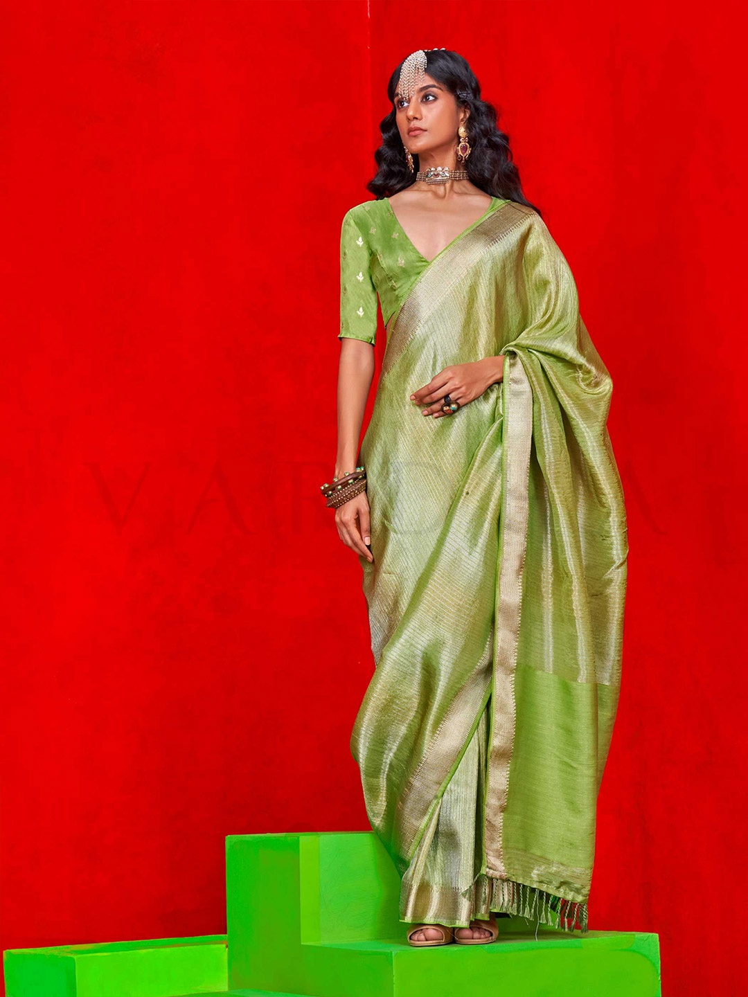 

Vardha Woven Design Zari Banarasi Saree, Green