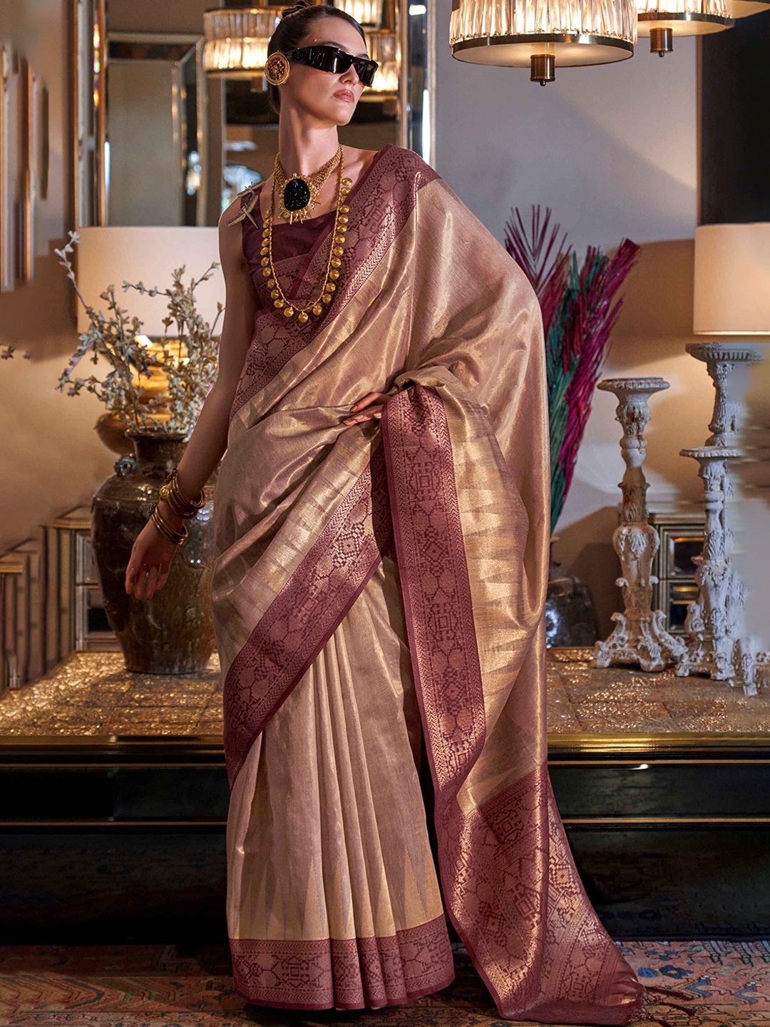 

Swaranjali Woven Design Zari Tussar Saree, Coffee brown