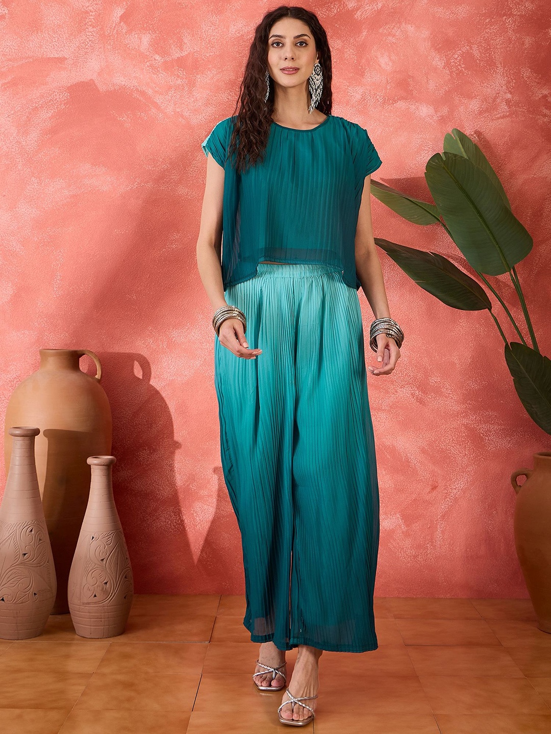 

Sangria Ombre Round Neck Top & Palazzos Co-Ords, Green