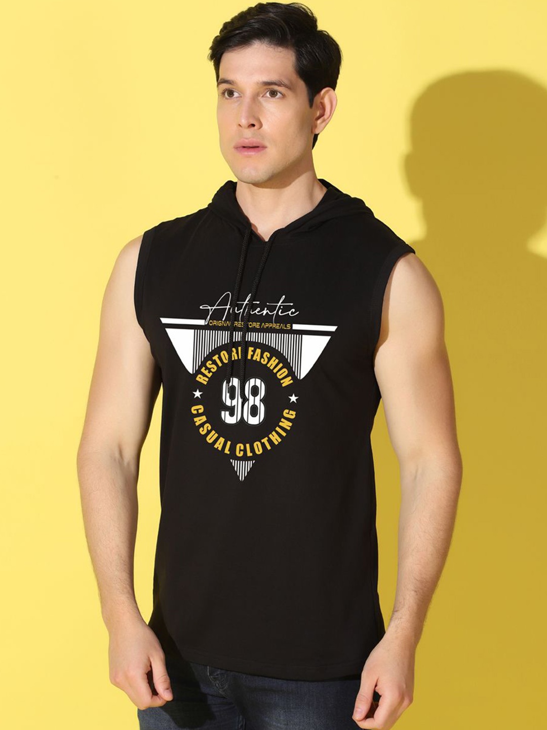 

WOOSTRO Men Printed Hooded T-Shirt, Black