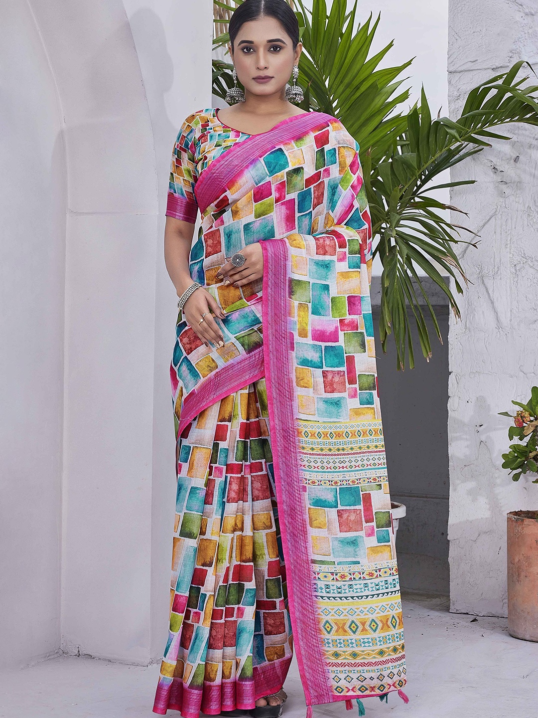 

Sangria Printed Kanjeevaram Saree With Blouse Piece, White