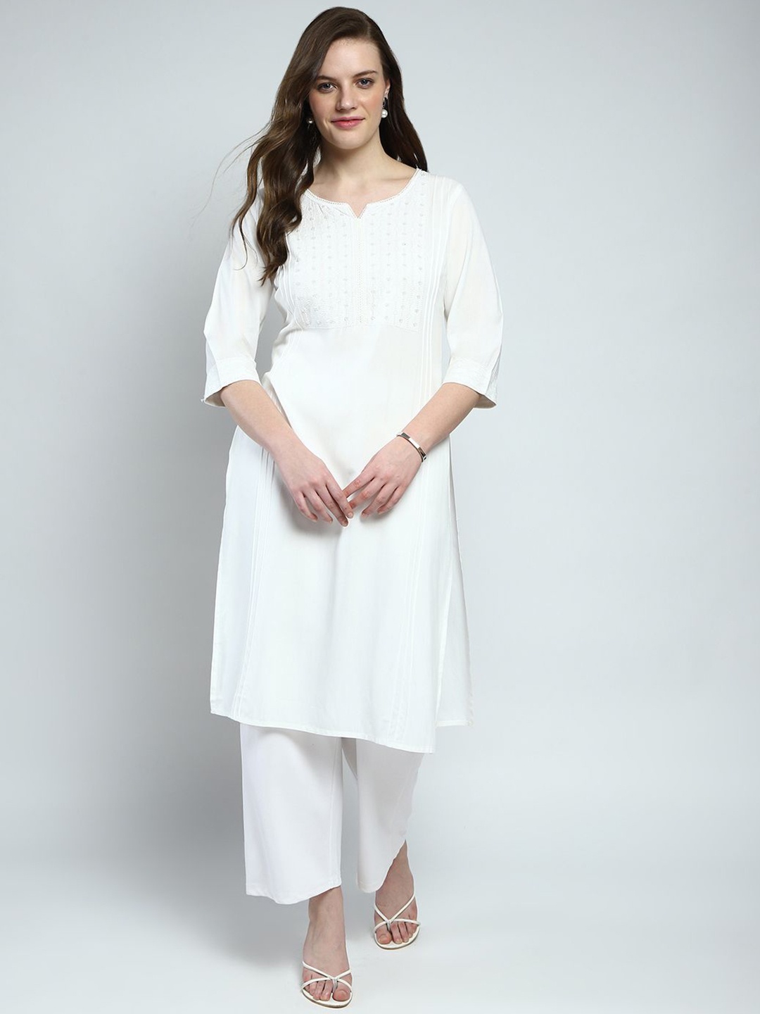 

MIRAAN Floral Embroidered Thread Work Notch Straight Kurta, White