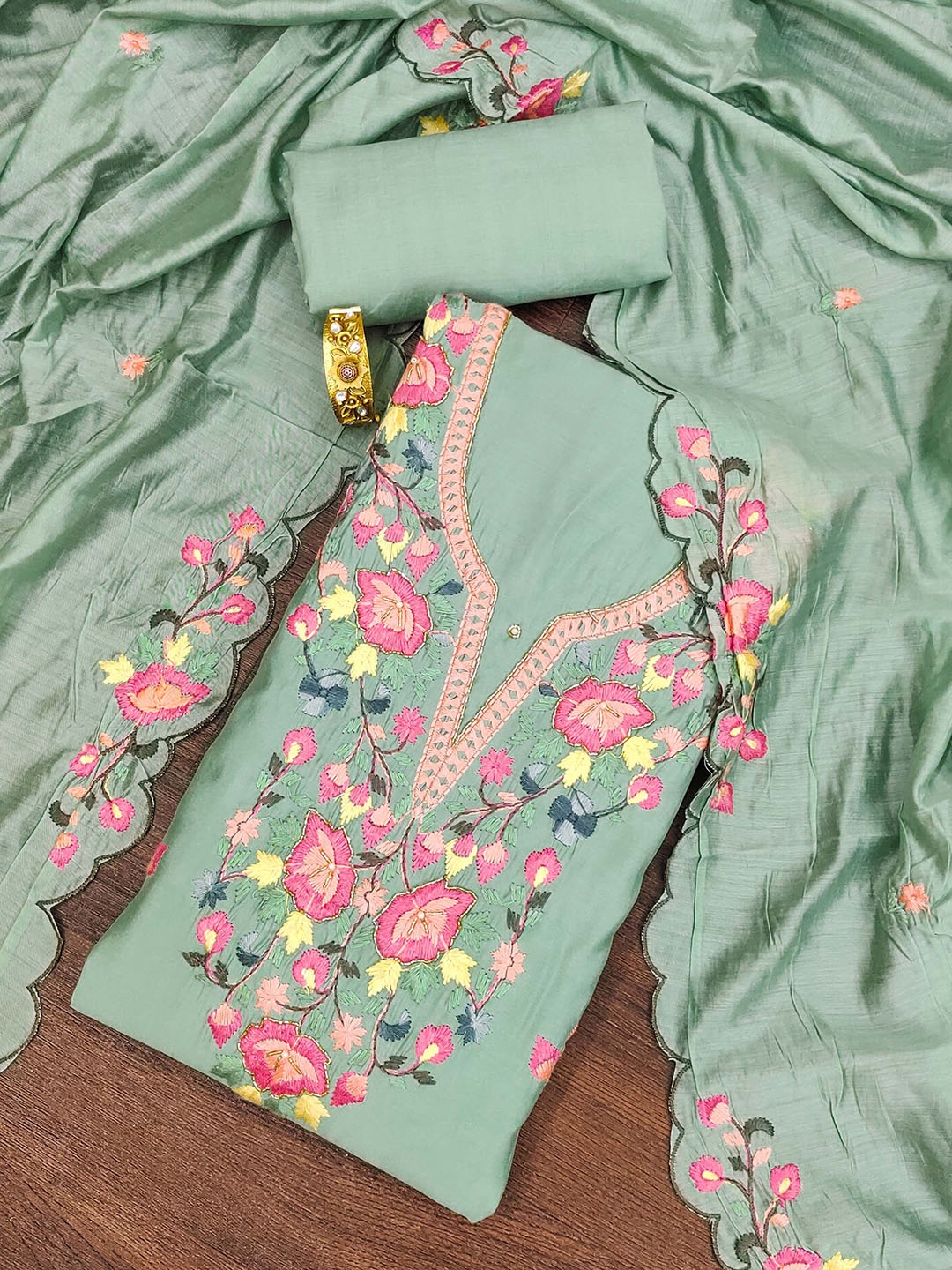 

SHADOW & SAINING Floral Embroidered Sequinned Pure Silk Semi-Stitched Dress Material, Sea green