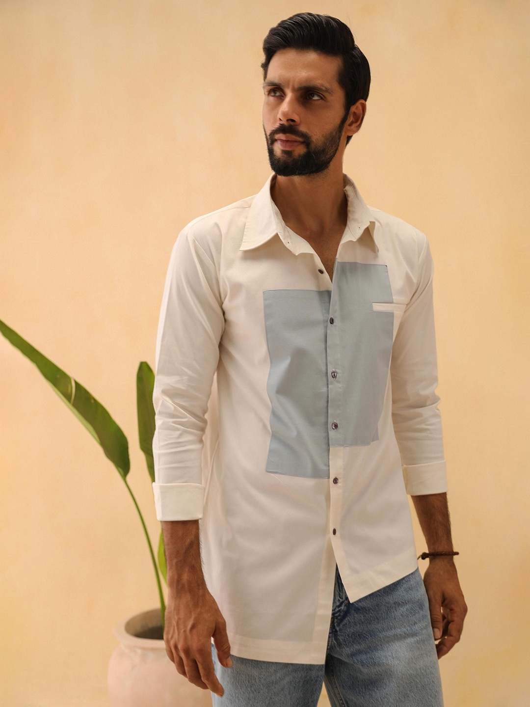 

PRIMAL GRAY Men Relaxed Fit Spread Collar Colourblocked Cotton Casual Shirt, Beige