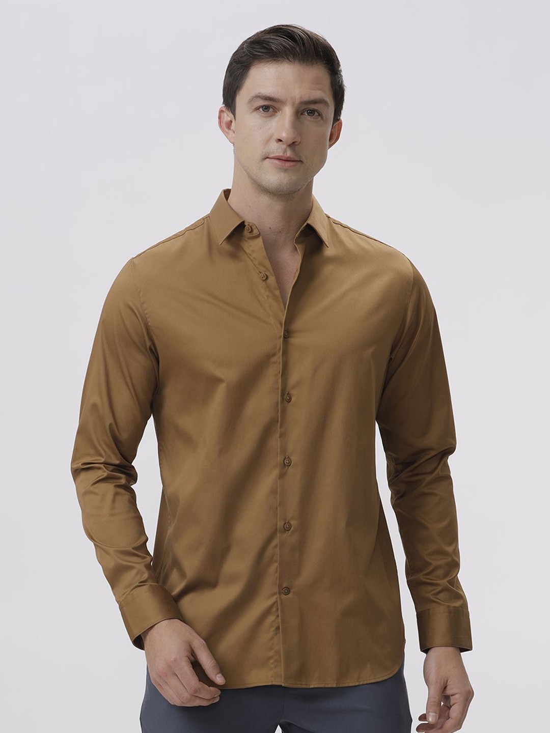 

The Collection Men Classic Slim Fit Opaque Casual Shirt, Brown